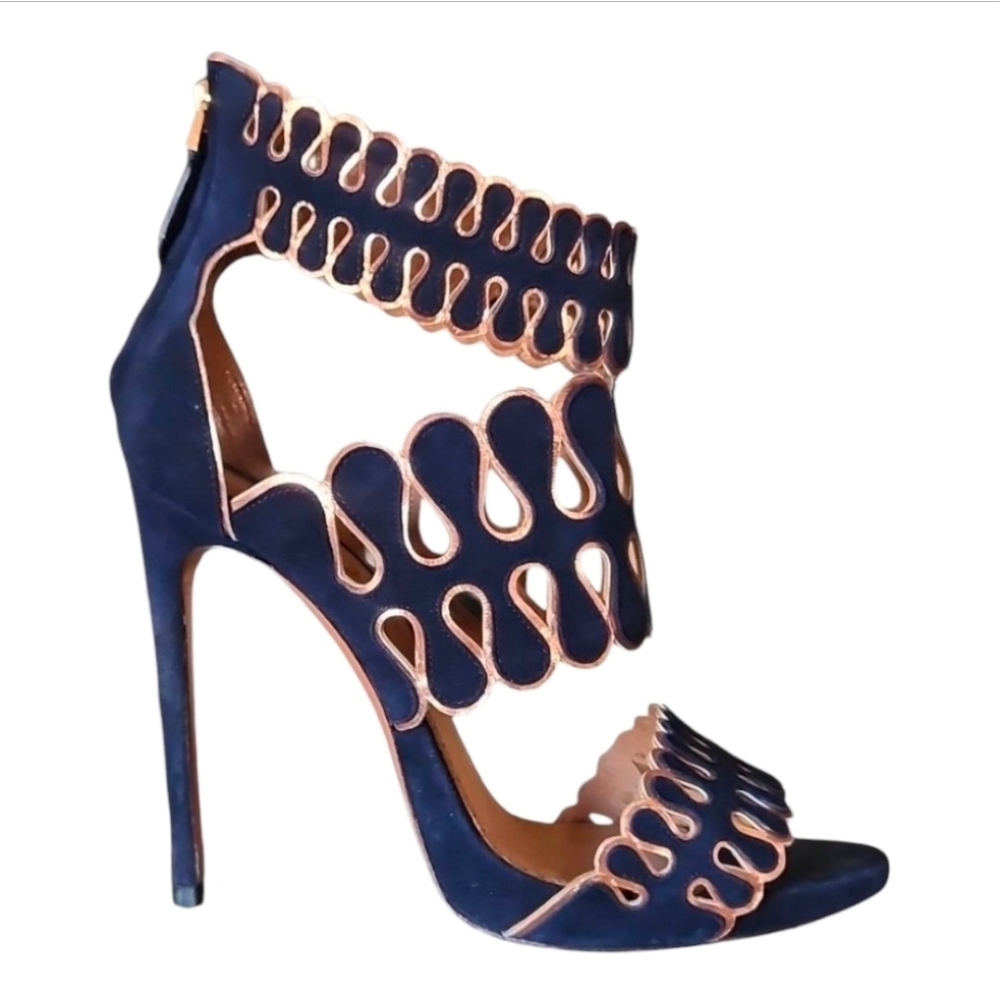 ALAIA | Laser-Cut Scalloped Suede Heels Navy & Gold EU 40 / US 10
